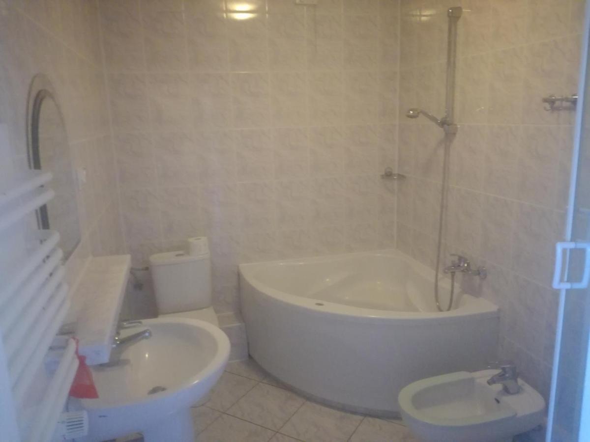Restauracja - Hotel Nova Skepe Kültér fotó